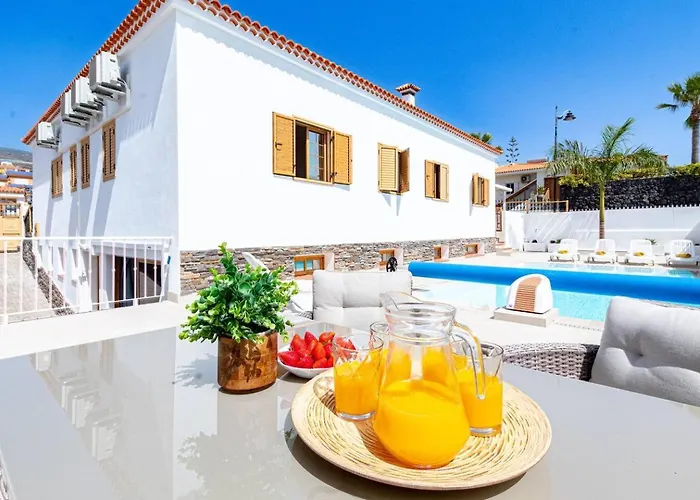 Anastasia Ii With Heated Pool Casa de Férias *