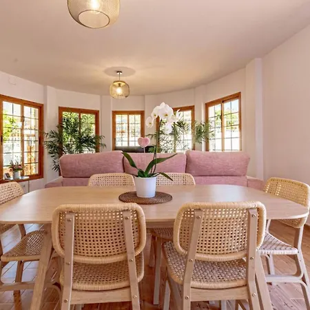 Vakantiehuis Anastasia Ii With Heated Pool Puerto de Santiago (Tenerife)